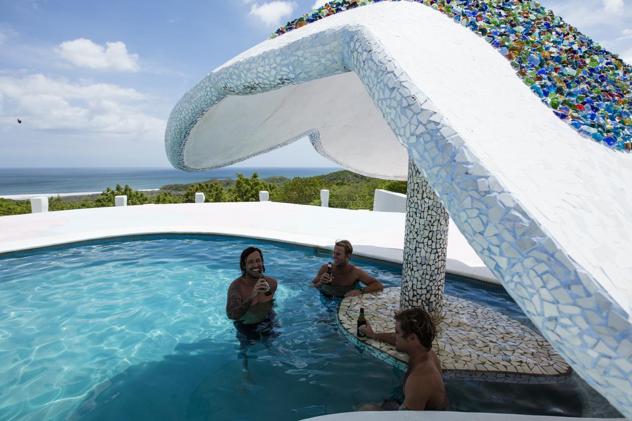 Two Brothers Surf Resort Tola Exterior foto