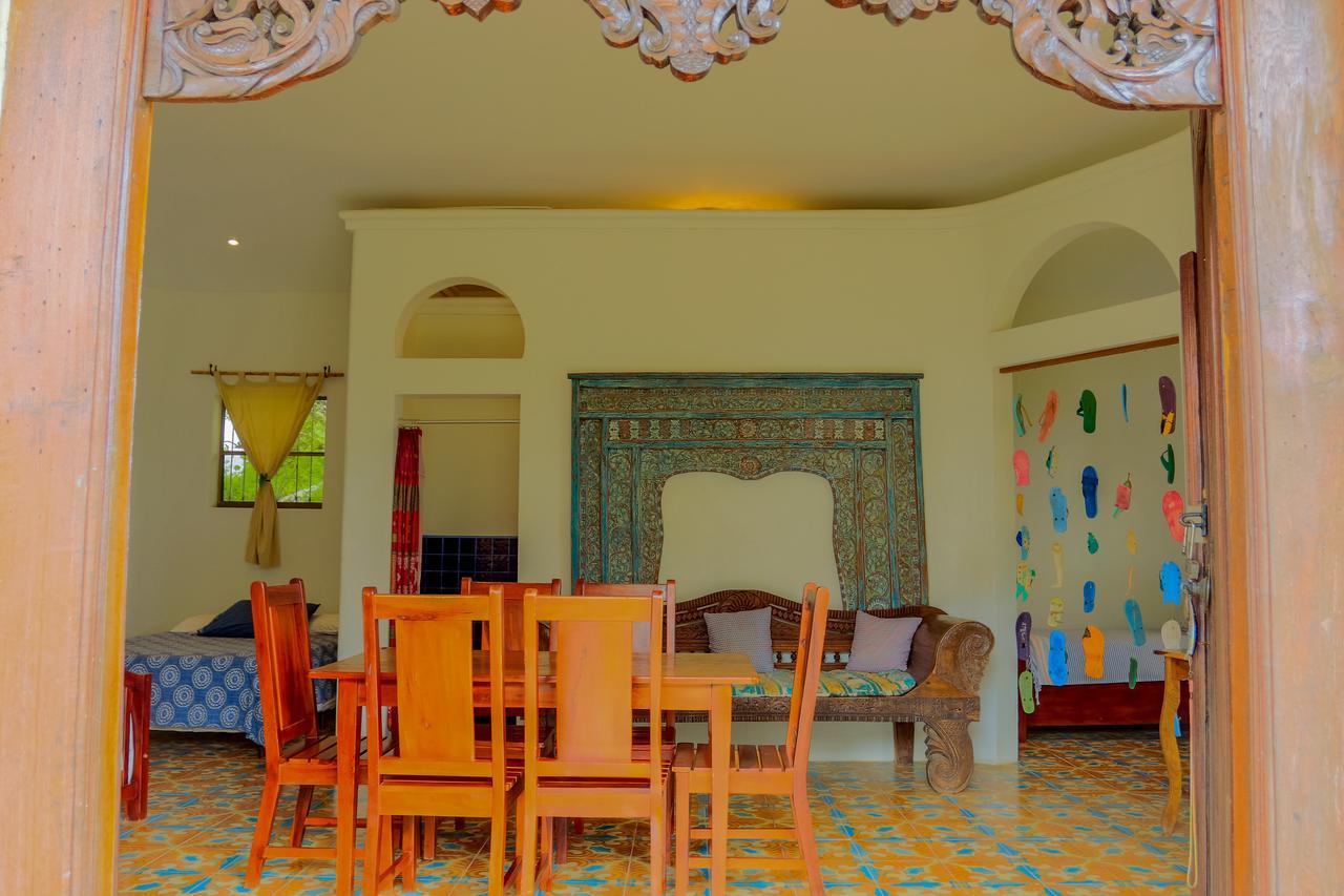 Two Brothers Surf Resort Tola Exterior foto