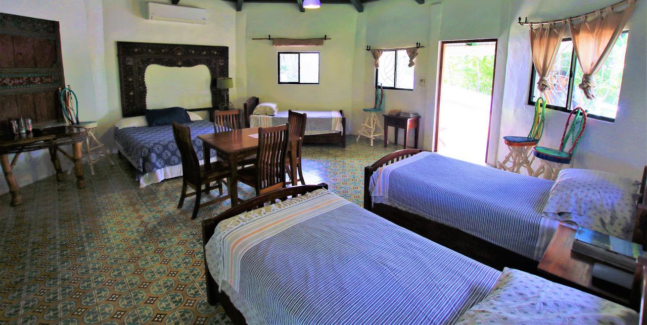 Two Brothers Surf Resort Tola Exterior foto